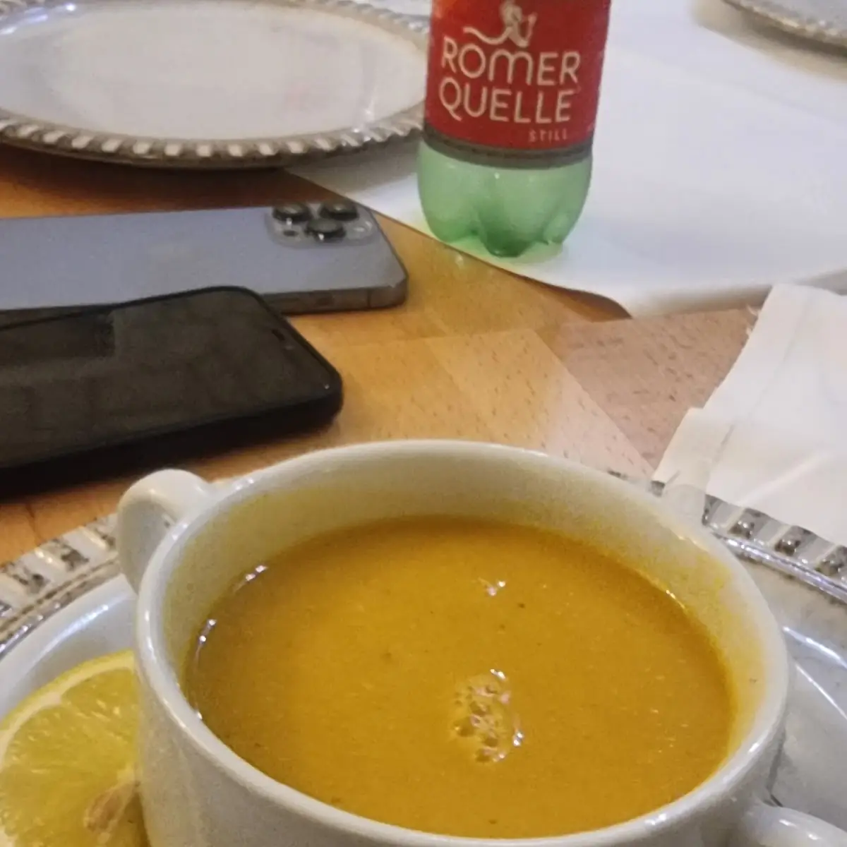 شوربة عدس
